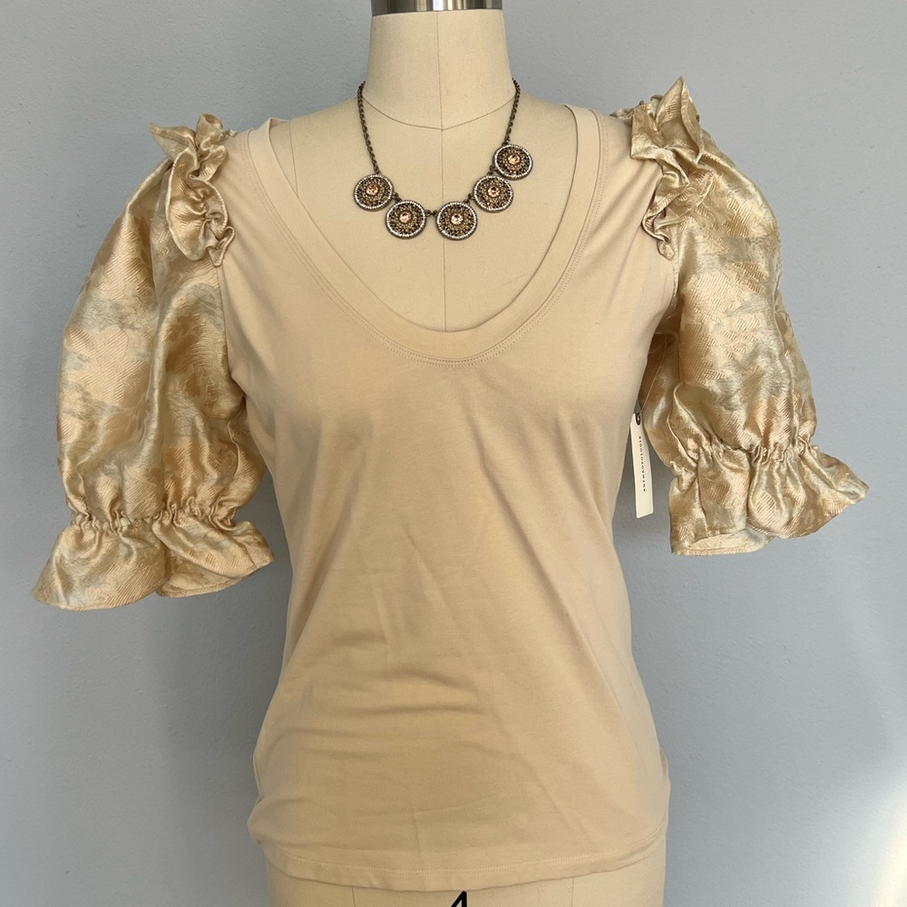 Cream T-Shirt with Ballon Sleeves